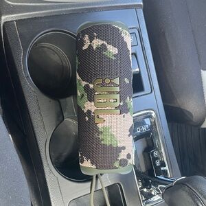JBL Green Camouflage Bluetooth Speaker FLIP 6
